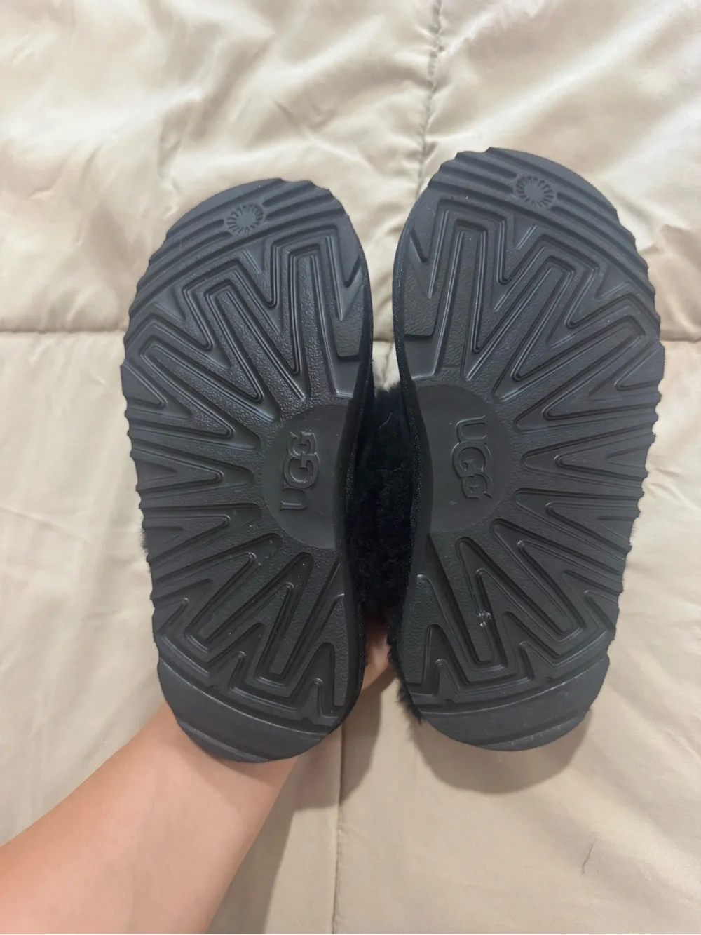 UGG Kids Black  Slippers